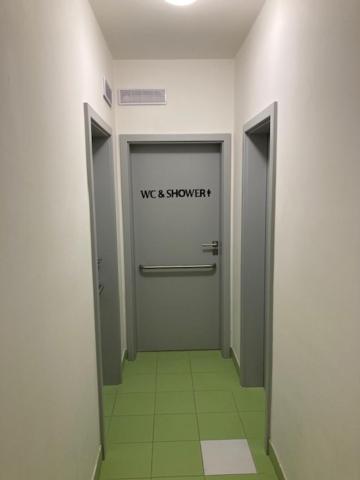 פראג Capsule Hostel Andel Centre Spirit מראה חיצוני תמונה