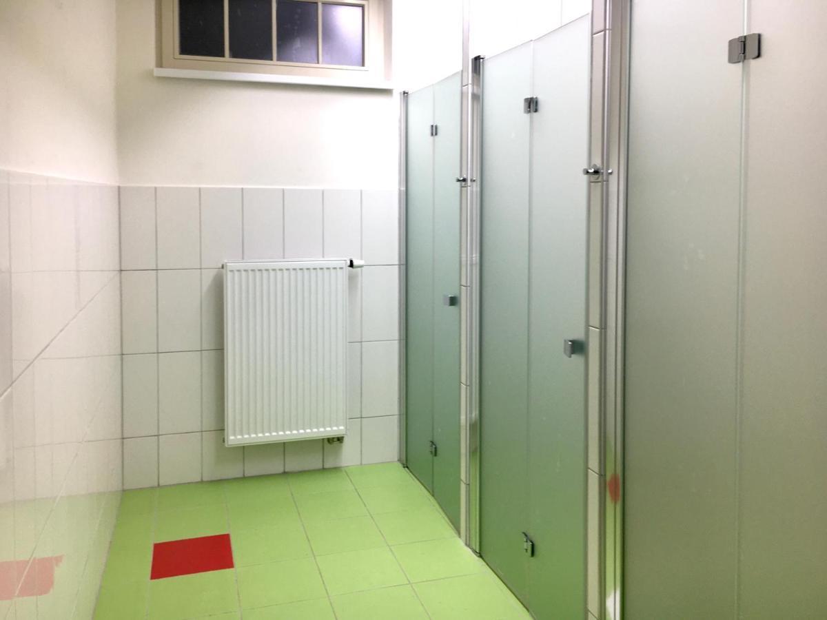פראג Capsule Hostel Andel Centre Spirit מראה חיצוני תמונה