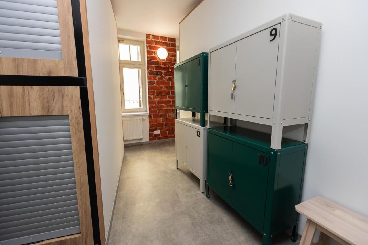 פראג Capsule Hostel Andel Centre Spirit מראה חיצוני תמונה